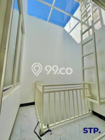 HARGA SPECIAL! Rumah Asri di Pakuwon City, Surabaya, Luas 90m² LB 130m² BISA KPR! HARGA SPECIAL! Rumah Asri di Pakuwon City, Surabaya, Luas 90m² LB 130m² BISA KPR!