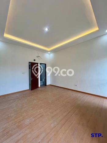 Kesempatan Investasi Rumah Terawat di Kawasan Rungkut, Surabaya Kesempatan Investasi Rumah Terawat di Kawasan Rungkut, Surabaya