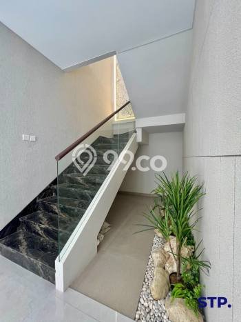 Rumah Nyaman bagi Keluarga area Manyar - 4 KT Rumah Nyaman bagi Keluarga area Manyar - 4 KT