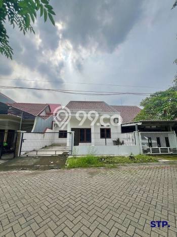 Rumah Luxury Modern Tanpa Renovasi di Manyar Surabaya Rumah Luxury Modern Tanpa Renovasi di Manyar Surabaya