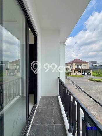 Rumah Elit Modern Siap Huni di Manyar Surabaya Rumah Elit Modern Siap Huni di Manyar Surabaya