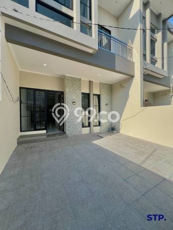 Rumah LT 107m2m² / LB 172m2m² View Kota di , Surabaya Rumah LT 107m2m² / LB 172m2m² View Kota di , Surabaya