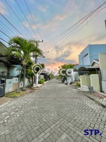 Jual Rumah 2 KT di Rungkut, Surabaya - LT 105m² Jual Rumah 2 KT di Rungkut, Surabaya - LT 105m²