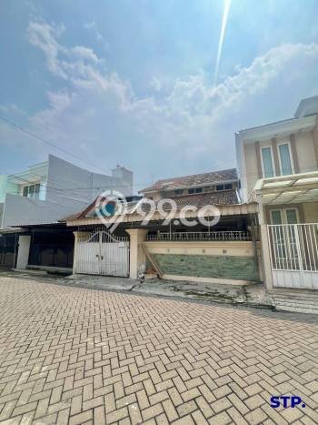 Dijual Hunian Rumah Terawat 3 Kamar di Manyar, Surabaya Dijual Hunian Rumah Terawat 3 Kamar di Manyar, Surabaya
