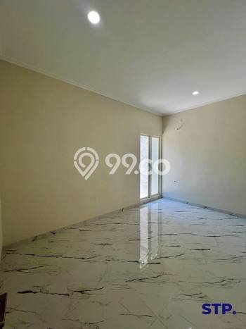 SPECIAL PRICE! Rumah Asri di Manyar, Luas 129m² LB 188m² SPECIAL PRICE! Rumah Asri di Manyar, Luas 129m² LB 188m²