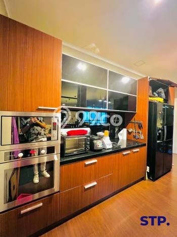 UNIT PREMIUM! Apartemen Kawasan Surabaya Kota, 3 KT, Luas 127m2m², Strategic Location UNIT PREMIUM! Apartemen Kawasan Surabaya Kota, 3 KT, Luas 127m2m², Strategic Location