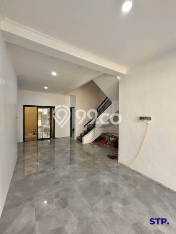 Jual Rumah Luas Megah Dengan View Eksklusif di Pakuwon CIty, Surabaya Jual Rumah Luas Megah Dengan View Eksklusif di Pakuwon CIty, Surabaya