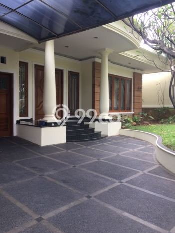 Siap Huni Hunian Elit 6 Kamar di Menteng Dekat ke Mana Pun Siap Huni Hunian Elit 6 Kamar di Menteng Dekat ke Mana Pun