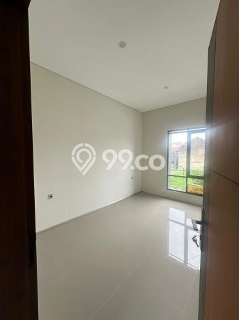 Rumah Luas Asri 3 KT Siap Huni di Soekarno Hatta Bandung Rumah Luas Asri 3 KT Siap Huni di Soekarno Hatta Bandung