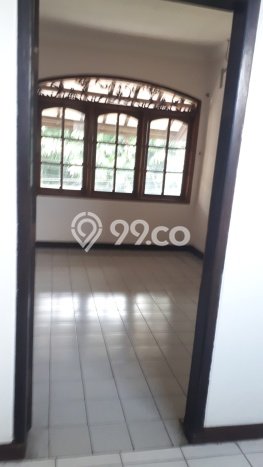 For Sale! Luxury House LT 320m2 Desain Elegan di Jati Padang For Sale! Luxury House LT 320m2 Desain Elegan di Jati Padang