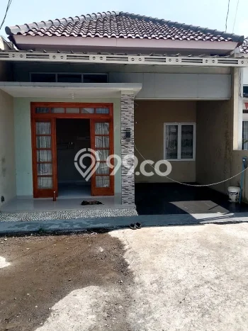 Dijual Cepat Rumah Bagus Siap Huni LB 60m2 di Ciracas, Jakarta Timur Dijual Cepat Rumah Bagus Siap Huni LB 60m2 di Ciracas, Jakarta Timur