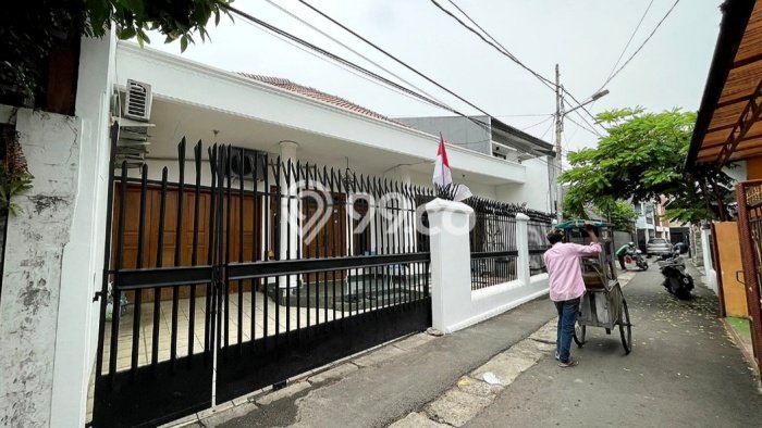 Dijual Hunian Mewah dengan Fasilitas Sekitar Komplit di Tebet, Jakarta Selatan Dijual Hunian Mewah dengan Fasilitas Sekitar Komplit di Tebet, Jakarta Selatan