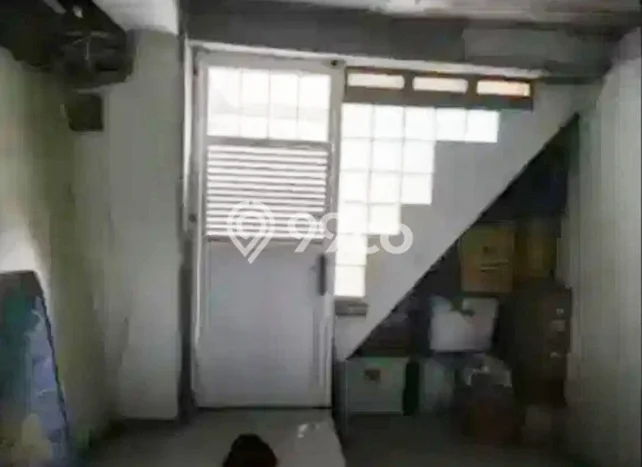Rumah Modern 2 KT LT 122m2 di Lenteng Agung Rumah Modern 2 KT LT 122m2 di Lenteng Agung