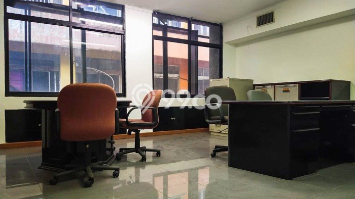 Unit Ruko Dijual di Jakarta Pusat LT 136m2 & LB 525m2 Unit Ruko Dijual di Jakarta Pusat LT 136m2 & LB 525m2