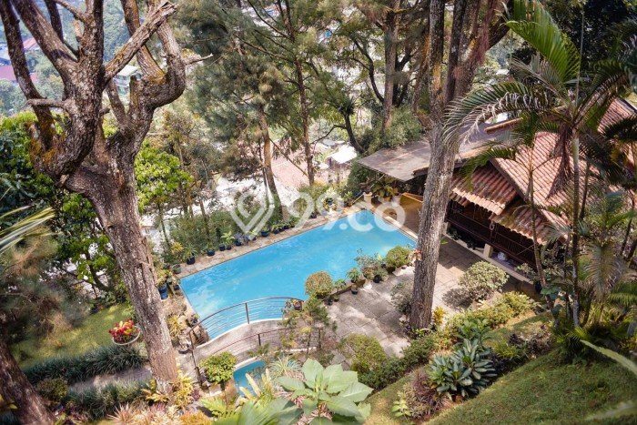 Dijual Vila Kawasan Megamendung, Ukuran 1338m2m², Area Nyaman Dijual Vila Kawasan Megamendung, Ukuran 1338m2m², Area Nyaman