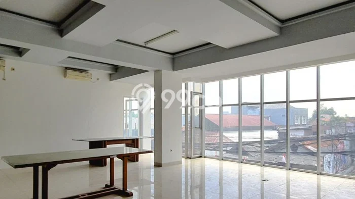 Ruko Dijual di Prime Area Jakarta Selatan Luas 624m2 Ruko Dijual di Prime Area Jakarta Selatan Luas 624m2