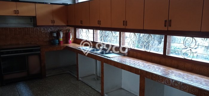 Jual Rumah Luas Elegan Dengan View Cantik di Ciateul, Bandung Jual Rumah Luas Elegan Dengan View Cantik di Ciateul, Bandung