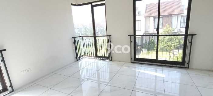 Rumah Elit Modern Tanpa Renovasi di Kota Baru Parahyangan Bandung Rumah Elit Modern Tanpa Renovasi di Kota Baru Parahyangan Bandung