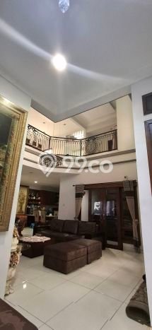 Siap Huni Rumah Mewah 5 Kamar di Regol Dekat ke Mana Pun Siap Huni Rumah Mewah 5 Kamar di Regol Dekat ke Mana Pun