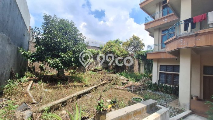 Rumah Elit LB 580m2 Siap Pakai Desain Elegan di Setiabudi, Bandung Rumah Elit LB 580m2 Siap Pakai Desain Elegan di Setiabudi, Bandung
