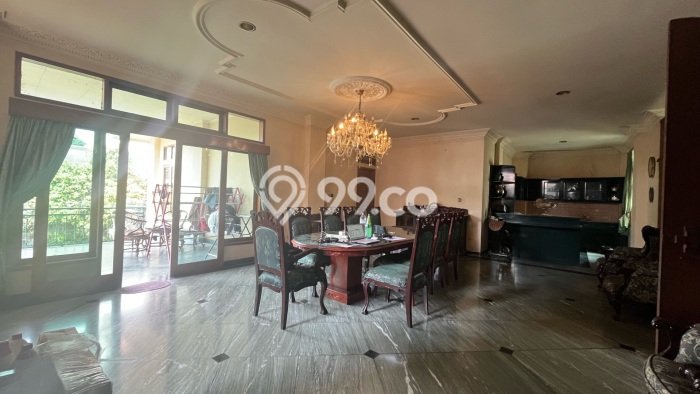 Rumah Elit LB 580m2 Siap Pakai Desain Elegan di Setiabudi, Bandung Rumah Elit LB 580m2 Siap Pakai Desain Elegan di Setiabudi, Bandung
