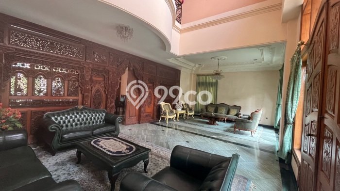 Rumah Elit LB 580m2 Siap Pakai Desain Elegan di Setiabudi, Bandung Rumah Elit LB 580m2 Siap Pakai Desain Elegan di Setiabudi, Bandung