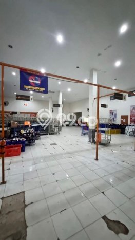 PRIME LOCATION! Gudang di Kembangan, Luas 800m², Area Ramai, Ready Untuk Digunakan PRIME LOCATION! Gudang di Kembangan, Luas 800m², Area Ramai, Ready Untuk Digunakan
