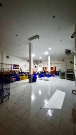 PRIME LOCATION! Gudang di Kembangan, Luas 800m², Area Ramai, Ready Untuk Digunakan PRIME LOCATION! Gudang di Kembangan, Luas 800m², Area Ramai, Ready Untuk Digunakan