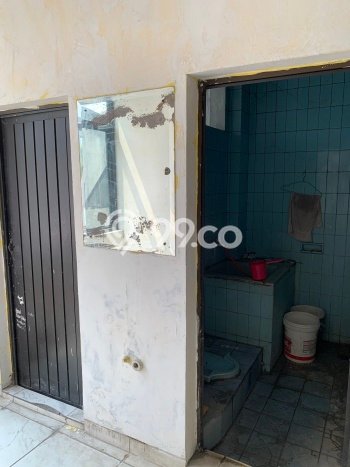 LOKASI STRATEGIS! Ruko di Cipondoh, Luas 350m², Kawasan Komersial LOKASI STRATEGIS! Ruko di Cipondoh, Luas 350m², Kawasan Komersial