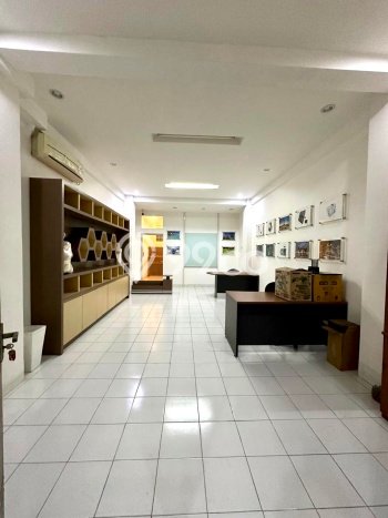 AREA BISNIS! Ruko di , Luas 600m2m², Akses Utama AREA BISNIS! Ruko di , Luas 600m2m², Akses Utama