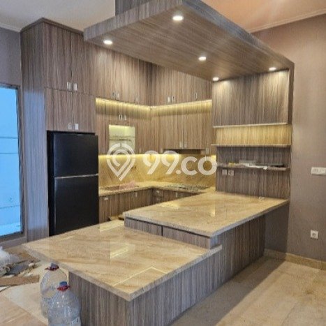 Rumah Mewah LB 200m2 Siap Huni Desain Elegan di Golf Island, Jakarta Utara Rumah Mewah LB 200m2 Siap Huni Desain Elegan di Golf Island, Jakarta Utara
