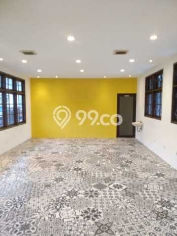 Rumah Area Strategis kawasan Cempaka Putih, Jakarta Pusat, Luas 192m² Bangunan 384m² Rumah Area Strategis kawasan Cempaka Putih, Jakarta Pusat, Luas 192m² Bangunan 384m²