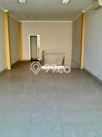 LOKASI STRATEGIS! Ruko di Otista, Luas 270m², Kawasan Berkembang LOKASI STRATEGIS! Ruko di Otista, Luas 270m², Kawasan Berkembang