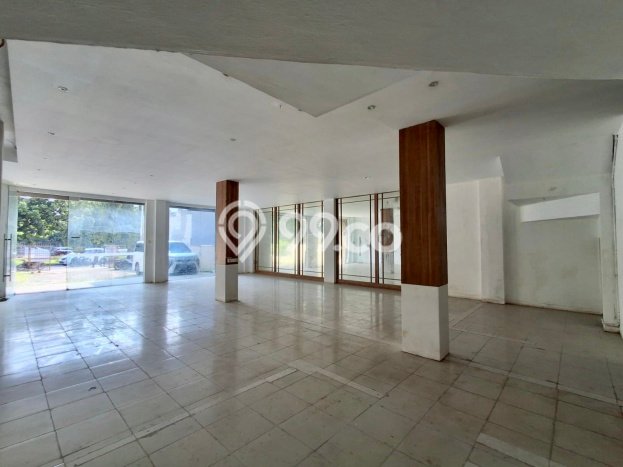 Ruko Siap Pakai Kawasan Pesanggrahan, Luas 432m², Area Komersial, Jalan Mudah Ruko Siap Pakai Kawasan Pesanggrahan, Luas 432m², Area Komersial, Jalan Mudah