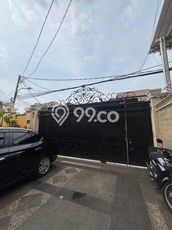 Jual Rumah Mewah Megah Dengan View Cantik di Green Garden, Jakarta Barat Jual Rumah Mewah Megah Dengan View Cantik di Green Garden, Jakarta Barat