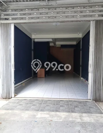 LOKASI BISNIS! Ruko For Rent Kawasan Gatot Subroto, Luas 72m², Jalan Utama LOKASI BISNIS! Ruko For Rent Kawasan Gatot Subroto, Luas 72m², Jalan Utama