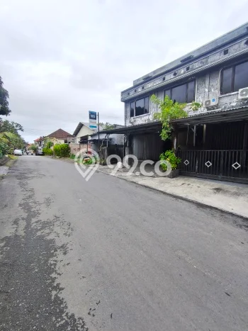 LOKASI BISNIS! Ruko For Rent Kawasan Gatot Subroto, Luas 72m², Jalan Utama LOKASI BISNIS! Ruko For Rent Kawasan Gatot Subroto, Luas 72m², Jalan Utama