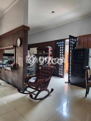 Rumah di Manahan, LT 320m2m², Bangunan 600m2m² Rumah di Manahan, LT 320m2m², Bangunan 600m2m²