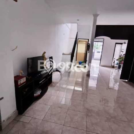 Dijual Hunian Rumah Nyaman 4 Kamar di Gatot Subroto, Denpasar Dijual Hunian Rumah Nyaman 4 Kamar di Gatot Subroto, Denpasar