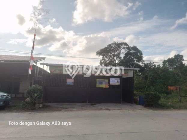 Rumah Strategis dengan Luas Tanah 302m² di Lokasi Kariangau, Balikpapan Rumah Strategis dengan Luas Tanah 302m² di Lokasi Kariangau, Balikpapan
