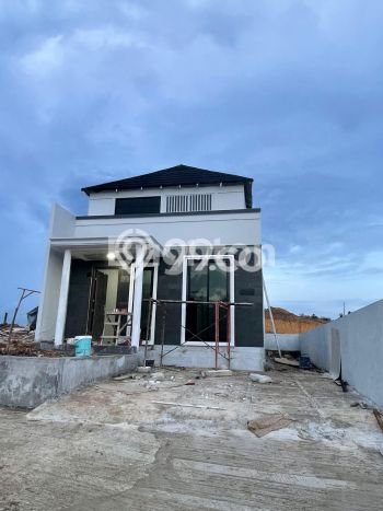 Jual Rumah Murah Meriah Balikpapan Utara Punya 2 Kamar & LT 104m2 Jual Rumah Murah Meriah Balikpapan Utara Punya 2 Kamar & LT 104m2
