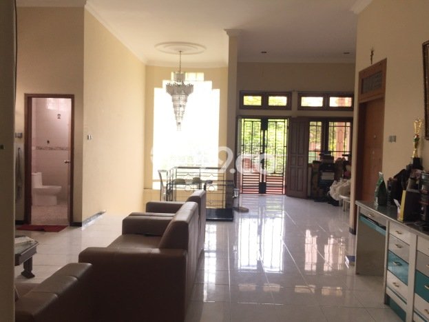 Dijual Rumah Premium dengan Fasilitas Sekitar Lengkap di Semarang Tengah, Semarang Dijual Rumah Premium dengan Fasilitas Sekitar Lengkap di Semarang Tengah, Semarang