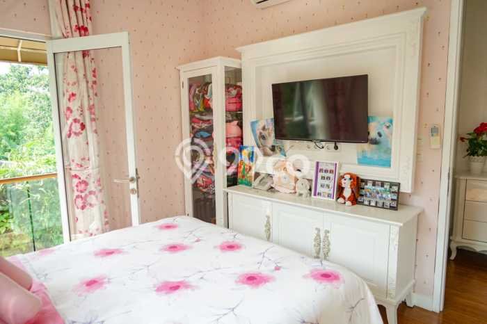 Rumah Harga Nego LT 272m2m² di Kawasan Perumahan Sentul City, Bogor Rumah Harga Nego LT 272m2m² di Kawasan Perumahan Sentul City, Bogor