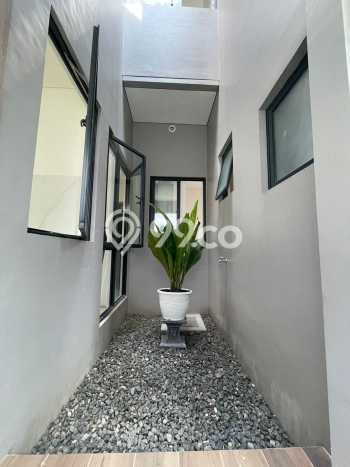 Rumah Terawat di Sentul, Bogor, LT 181m2m² LB 176m2m² DIJUAL CEPAT! Rumah Terawat di Sentul, Bogor, LT 181m2m² LB 176m2m² DIJUAL CEPAT!