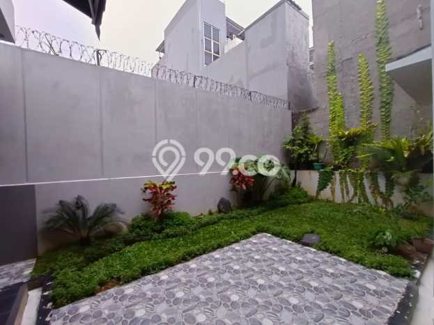 Rumah Minimalis 4 KT di Sentul City Bogor Full Furnished Rumah Minimalis 4 KT di Sentul City Bogor Full Furnished