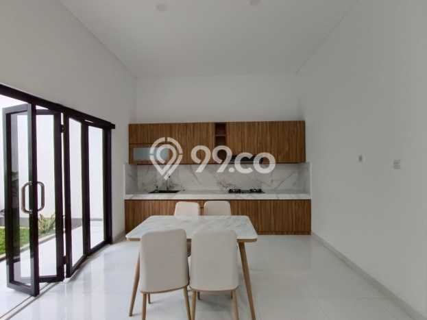 PENAWARAN TERBATAS! Rumah Premium area Sentul City, Luas 200m2m² Bangunan 220m2m² PENAWARAN TERBATAS! Rumah Premium area Sentul City, Luas 200m2m² Bangunan 220m2m²