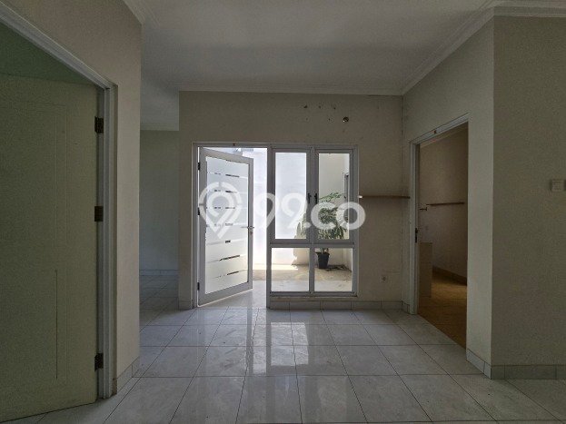 Rumah di Cibubur, Luas 136m2m², LB 131m2m² Rumah di Cibubur, Luas 136m2m², LB 131m2m²