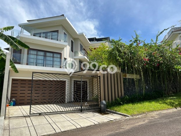 For Sale! Premium House LT 696m2 Desain Elegan di Sentul City For Sale! Premium House LT 696m2 Desain Elegan di Sentul City