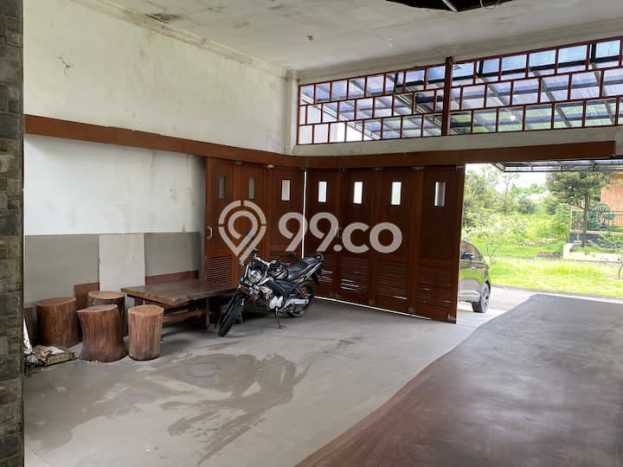 Ready to Use! Luxury House LT 535m2 Desain Elegan di Sentul City Ready to Use! Luxury House LT 535m2 Desain Elegan di Sentul City