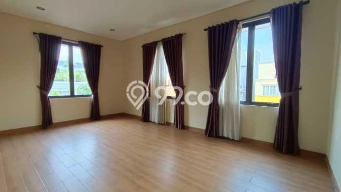 Hunian Elit LB 500m2 Siap Huni Desain Elegan di Sentul City, Bogor Hunian Elit LB 500m2 Siap Huni Desain Elegan di Sentul City, Bogor